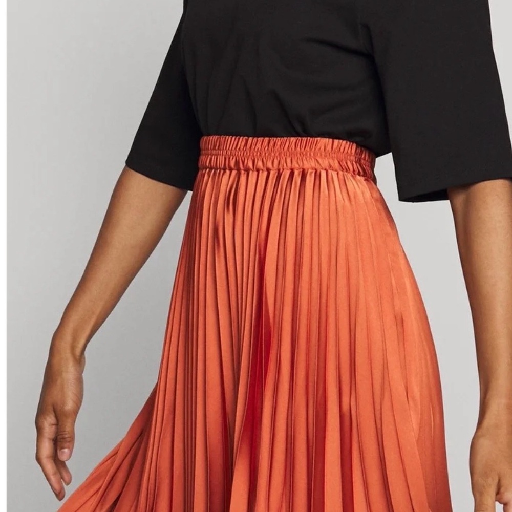 Club Monaco two toneVibrant Orange A-Line Skirt